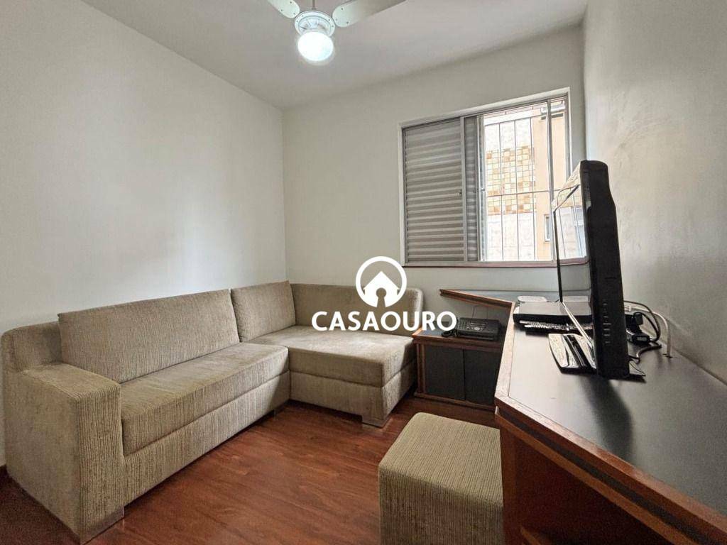 Apartamento à venda com 3 quartos, 110m² - Foto 4