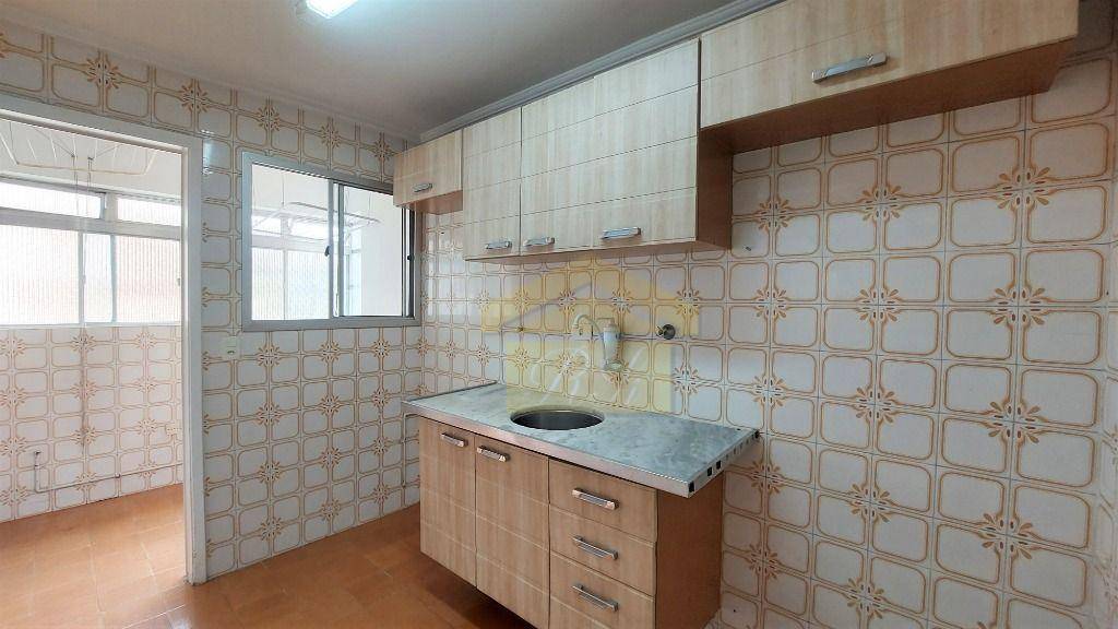 Apartamento à venda com 2 quartos, 70m² - Foto 11