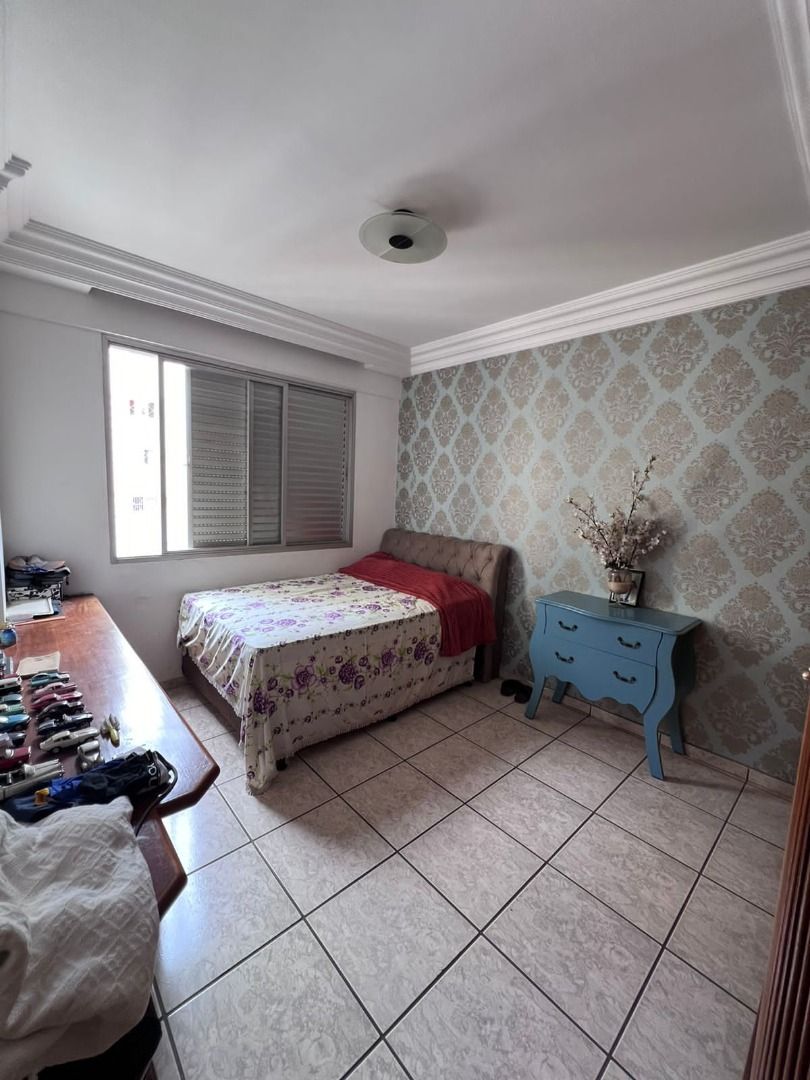 Apartamento à venda com 3 quartos, 162m² - Foto 14