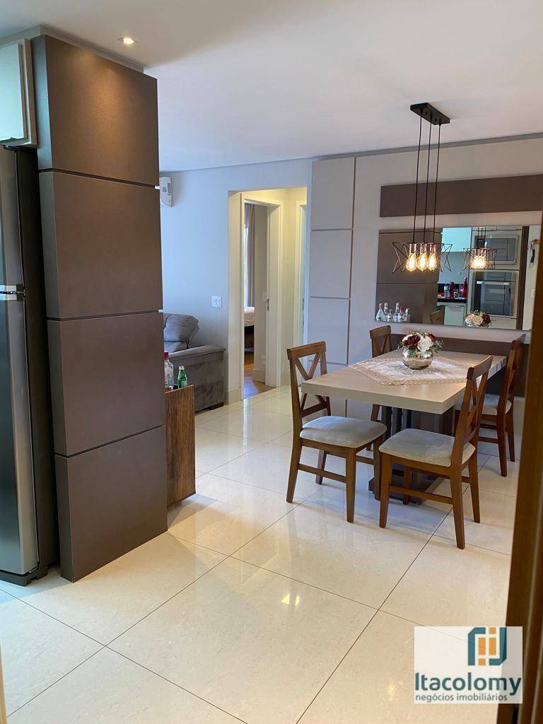 Apartamento à venda com 2 quartos, 72m² - Foto 31