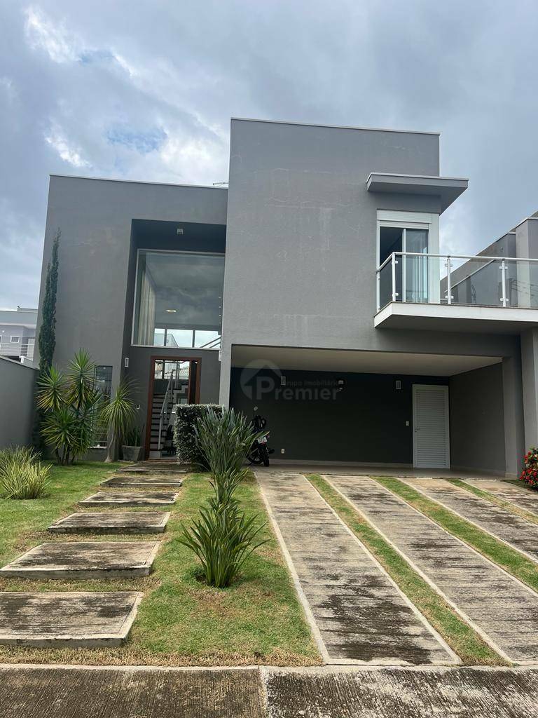 Casa de Condomínio à venda com 3 quartos, 194m² - Foto 1