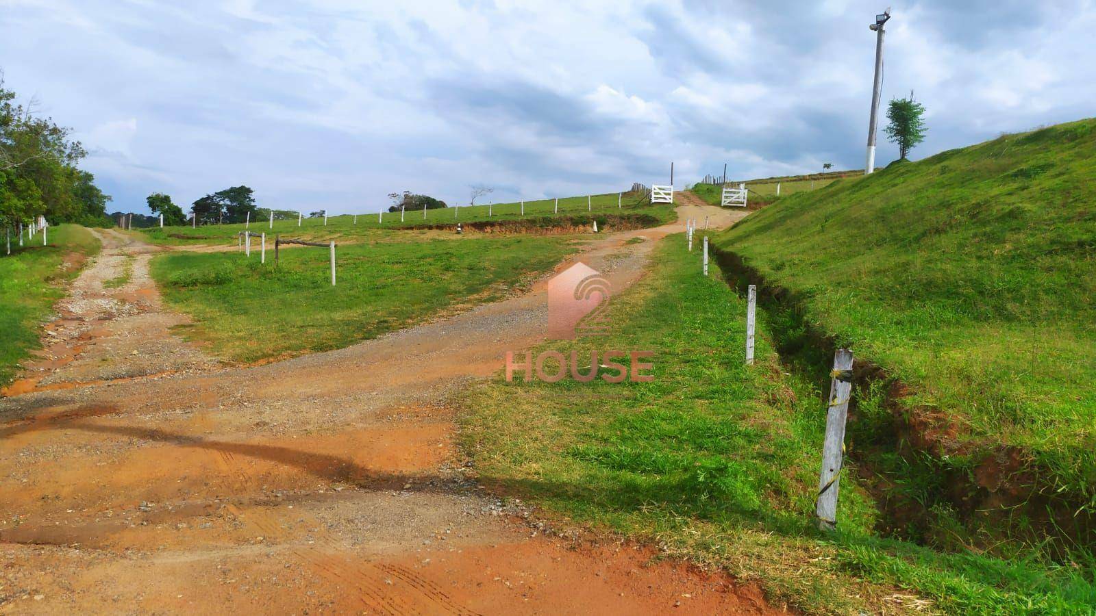 Fazenda à venda com 2 quartos, 133000M2 - Foto 20