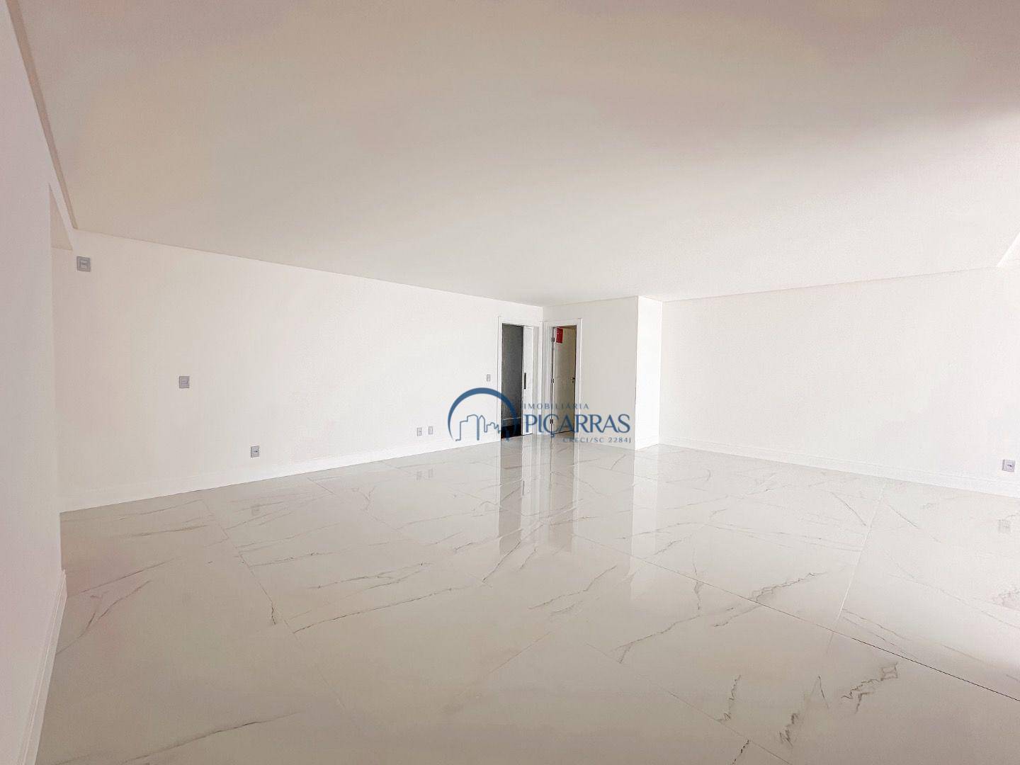 Apartamento à venda com 5 quartos, 284m² - Foto 6