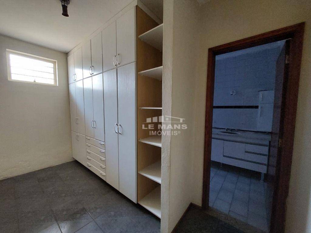 Casa à venda com 3 quartos, 327m² - Foto 10