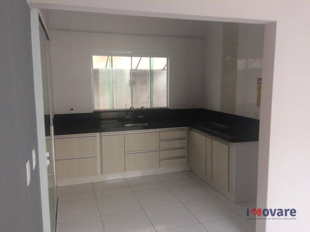 Casa à venda com 2 quartos, 130m² - Foto 3