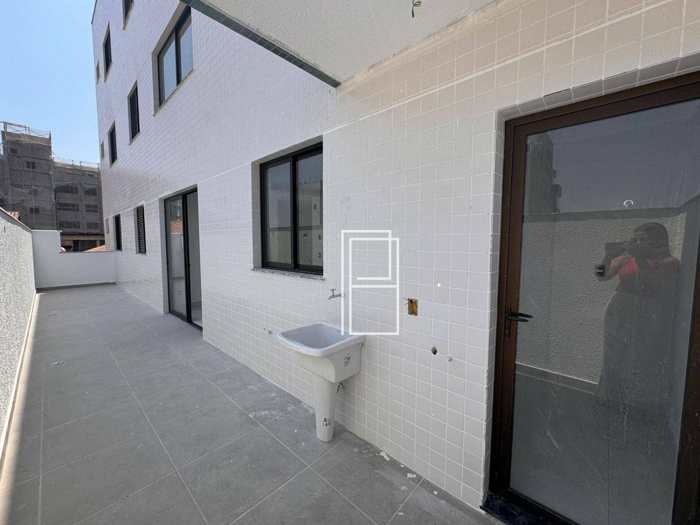 Apartamento à venda com 2 quartos, 80m² - Foto 1