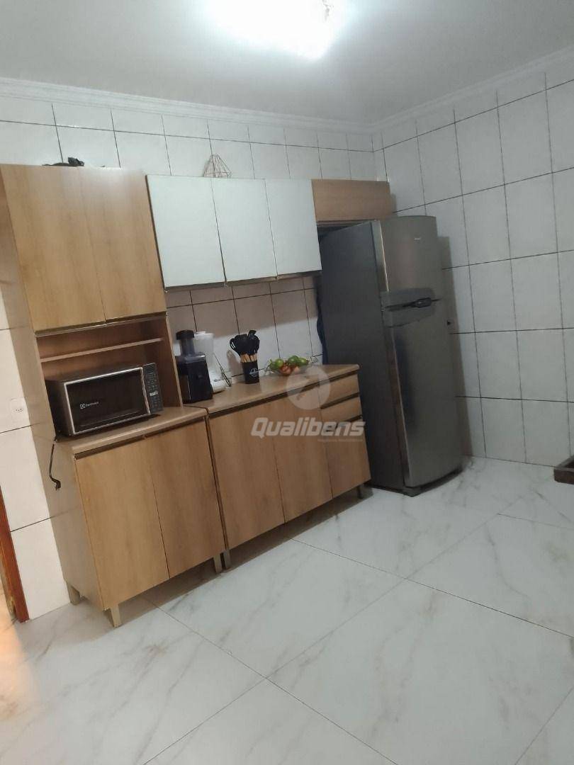 Casa para alugar com 2 quartos, 158m² - Foto 3