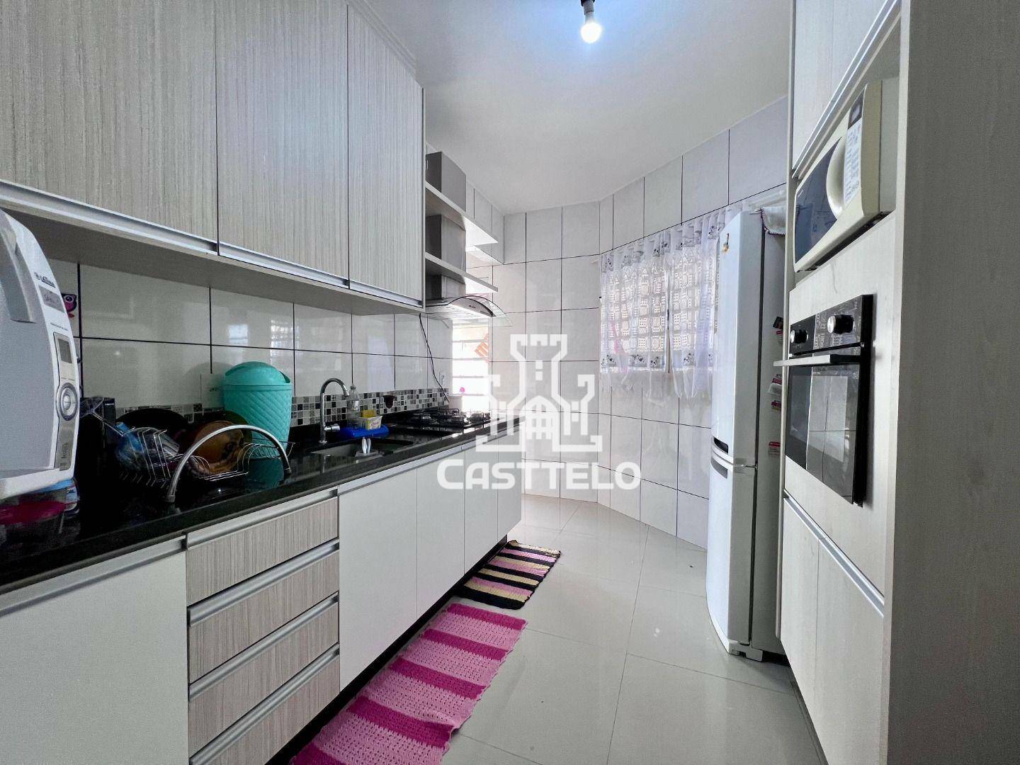 Casa à venda com 2 quartos, 100m² - Foto 8