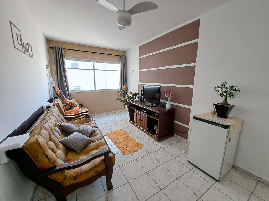 Apartamento à venda com 2 quartos, 70m² - Foto 3