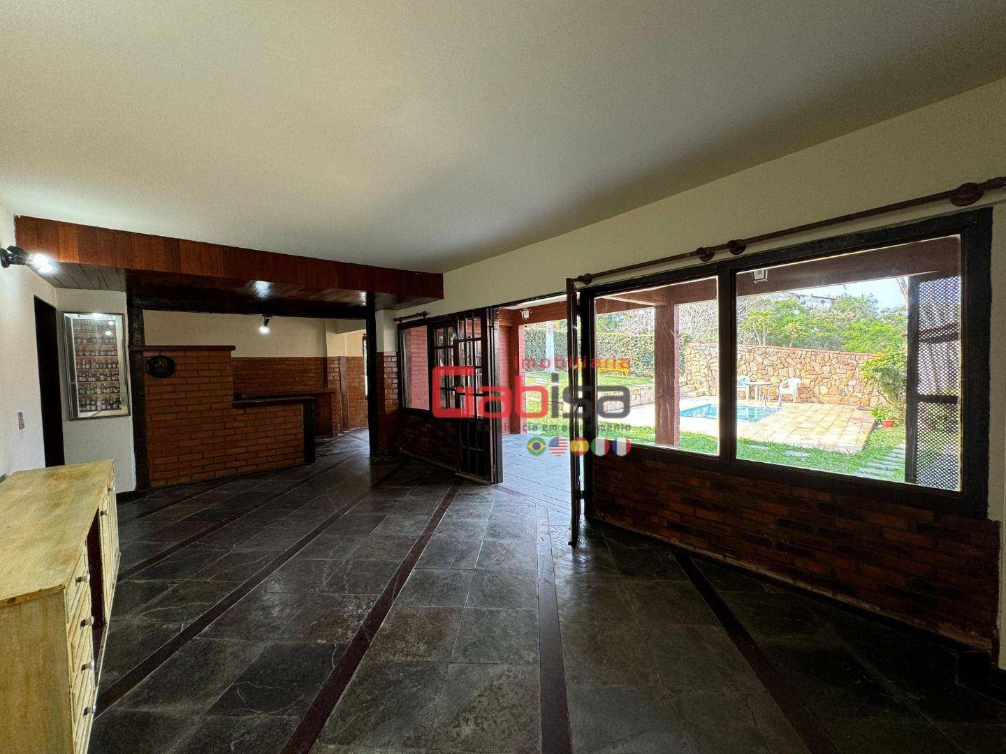 Casa de Condomínio à venda e aluguel com 2 quartos, 400m² - Foto 2