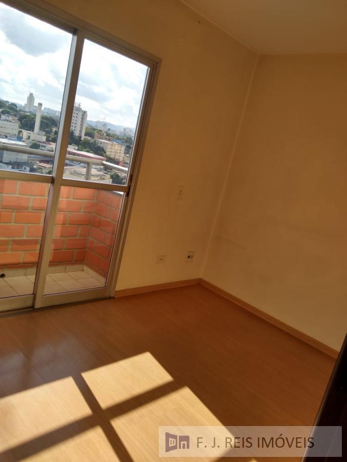 Apartamento à venda com 3 quartos, 87m² - Foto 3