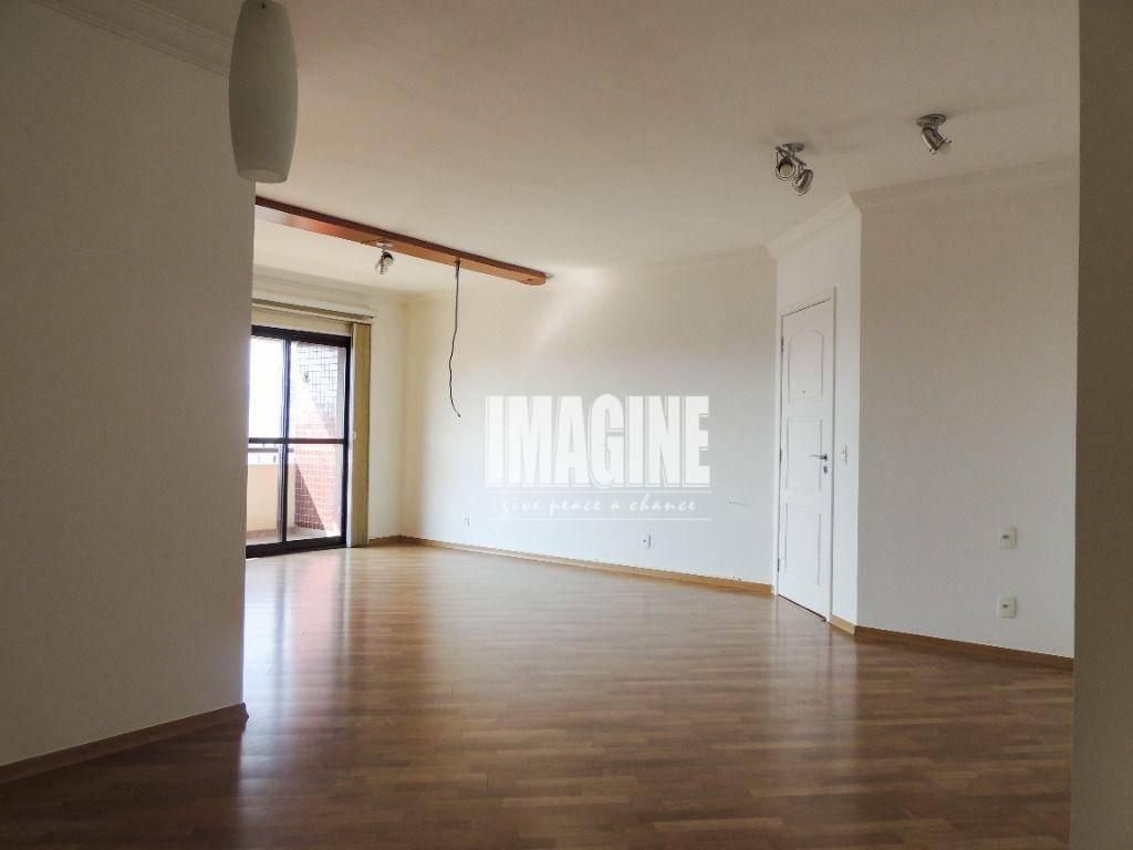 Apartamento à venda com 4 quartos, 170m² - Foto 2