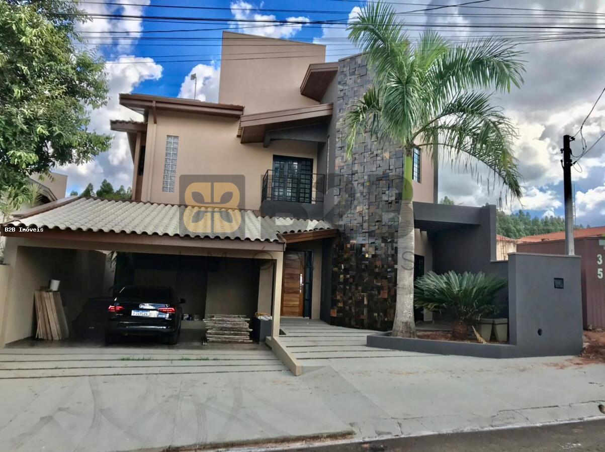 Casa de Condomínio à venda com 4 quartos, 386m² - Foto 1