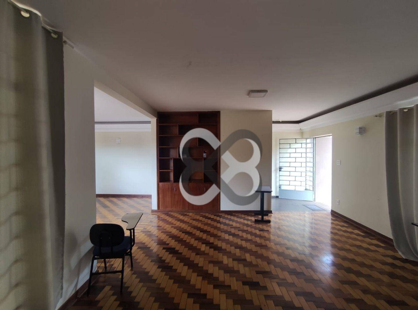 Casa para alugar com 8 quartos, 300m² - Foto 23