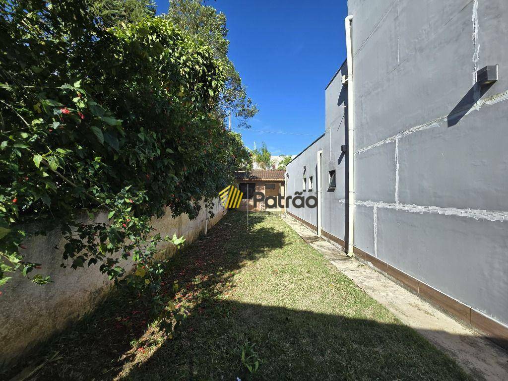 Casa de Condomínio à venda com 3 quartos, 435m² - Foto 34