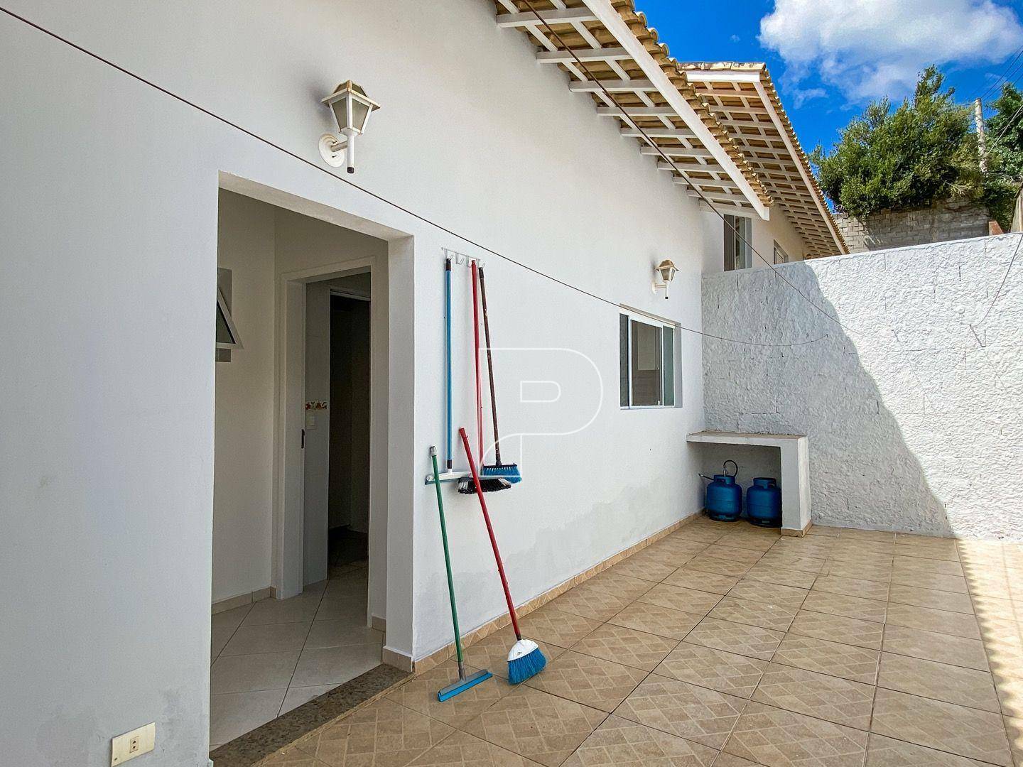 Casa de Condomínio para alugar com 4 quartos, 200m² - Foto 36