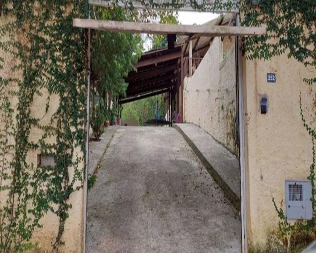 Chácara à venda com 3 quartos, 400m² - Foto 2