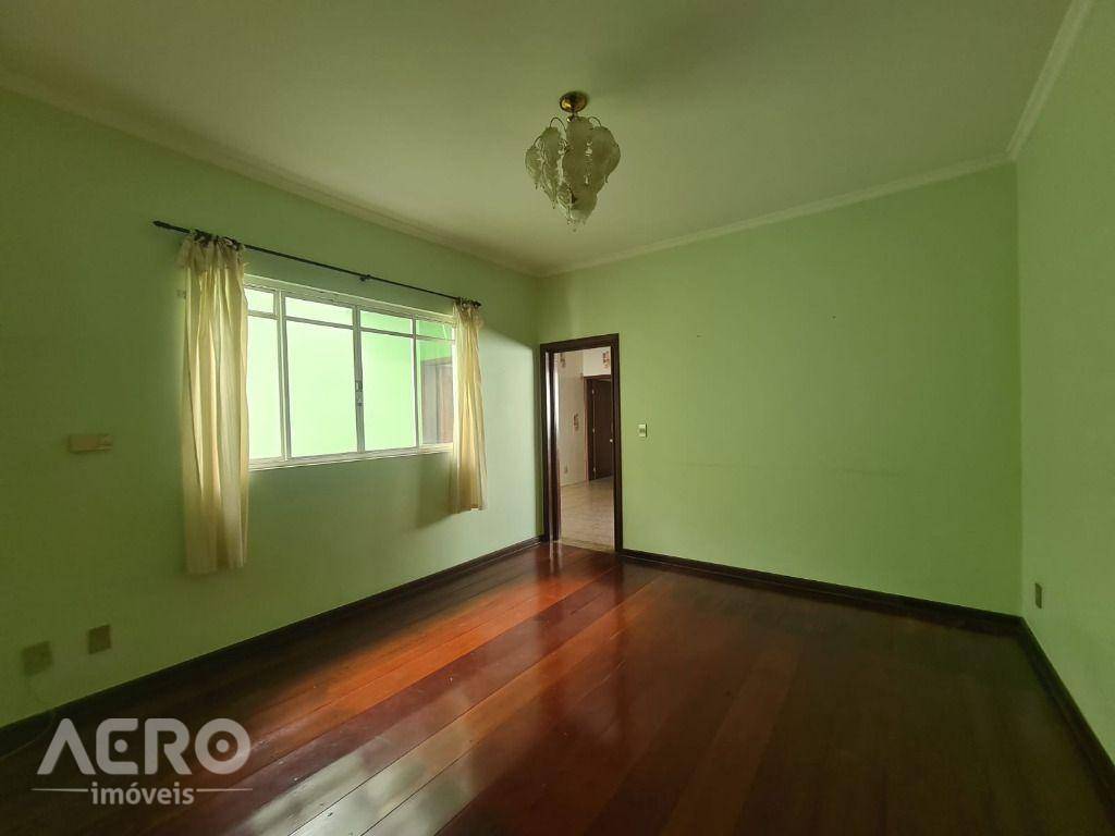 Casa à venda e aluguel com 4 quartos, 299m² - Foto 15