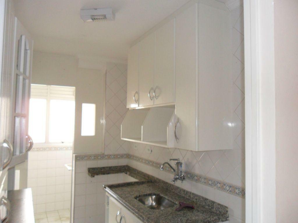 Apartamento à venda com 3 quartos, 64m² - Foto 2