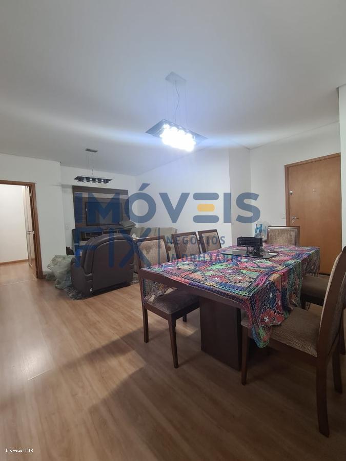 Apartamento à venda com 3 quartos, 104m² - Foto 4