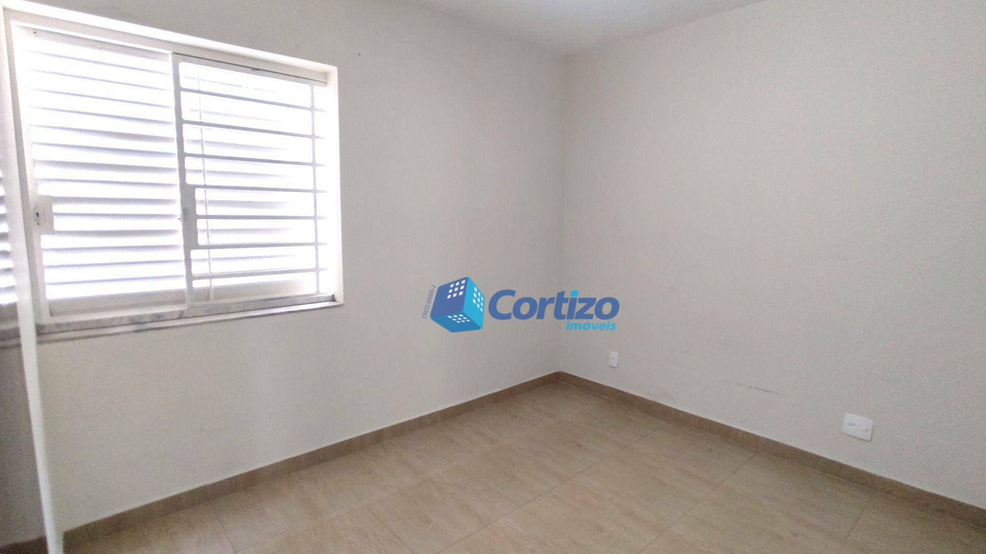 Casa à venda com 3 quartos, 120m² - Foto 14