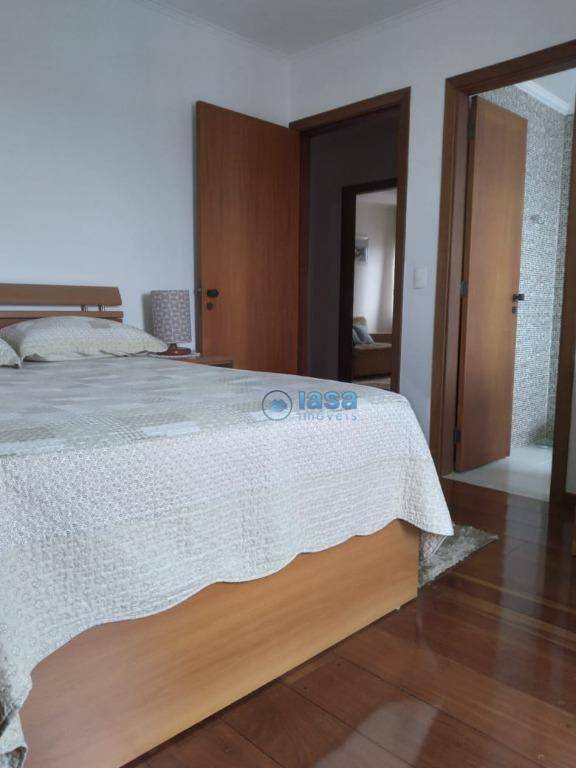 Apartamento à venda com 3 quartos, 135m² - Foto 15