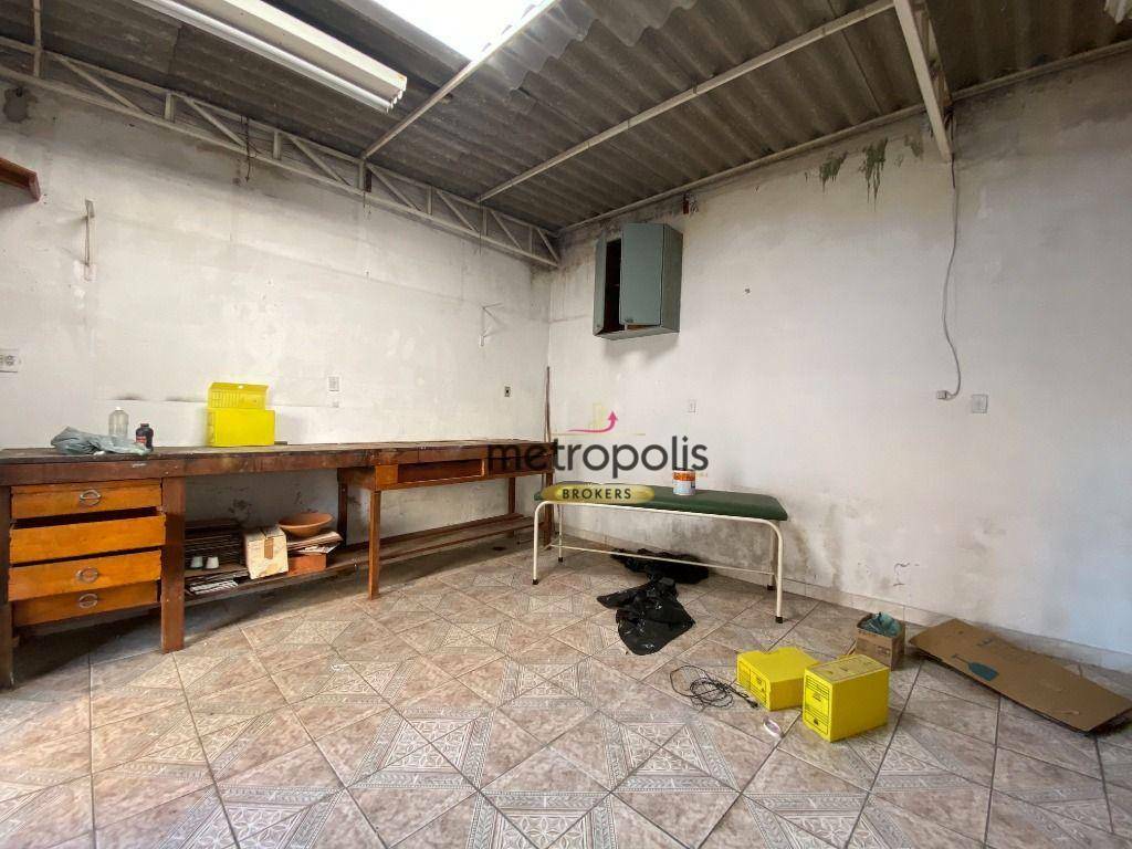 Casa à venda com 2 quartos, 250m² - Foto 42