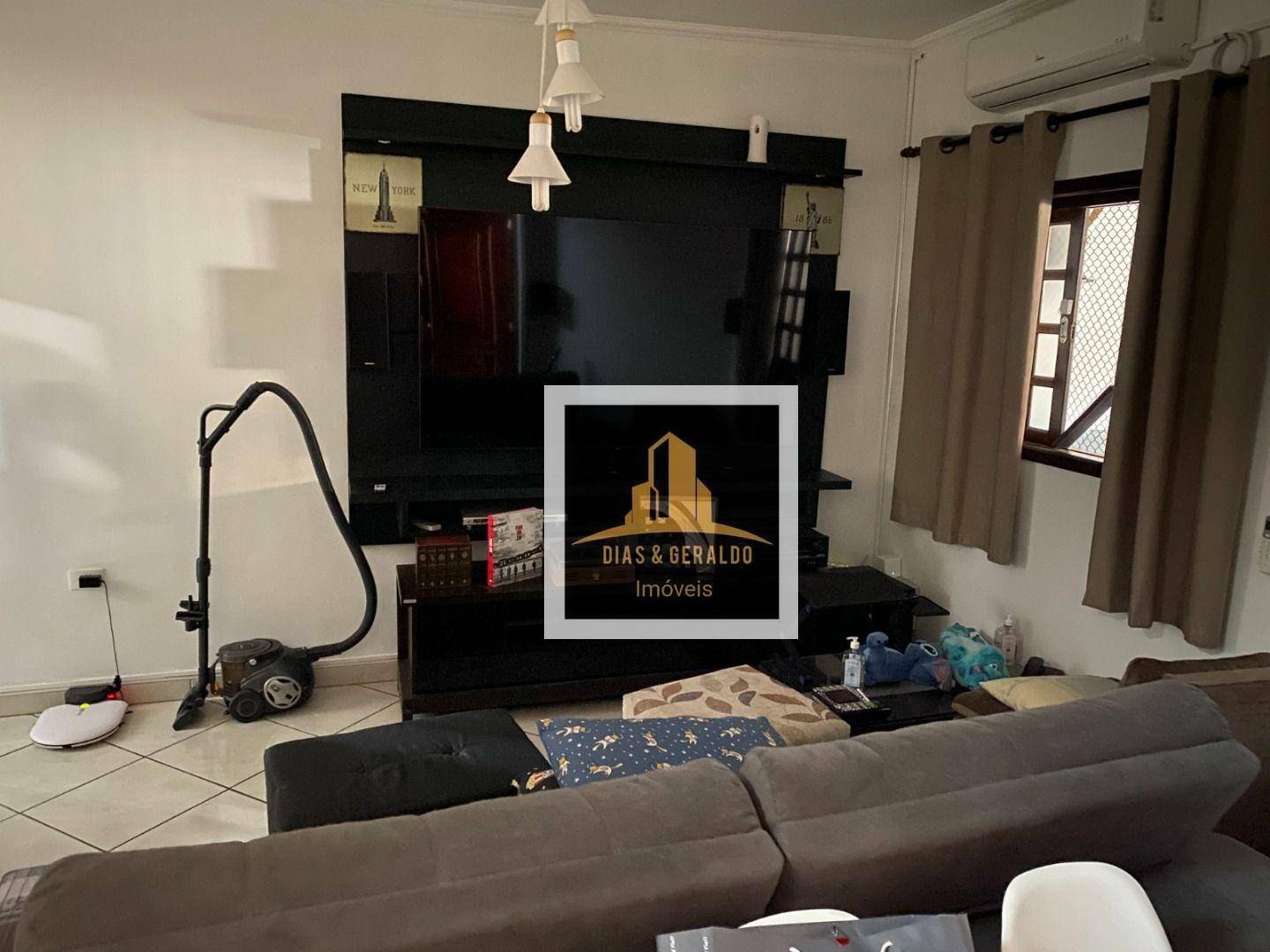 Sobrado à venda com 4 quartos, 150m² - Foto 5