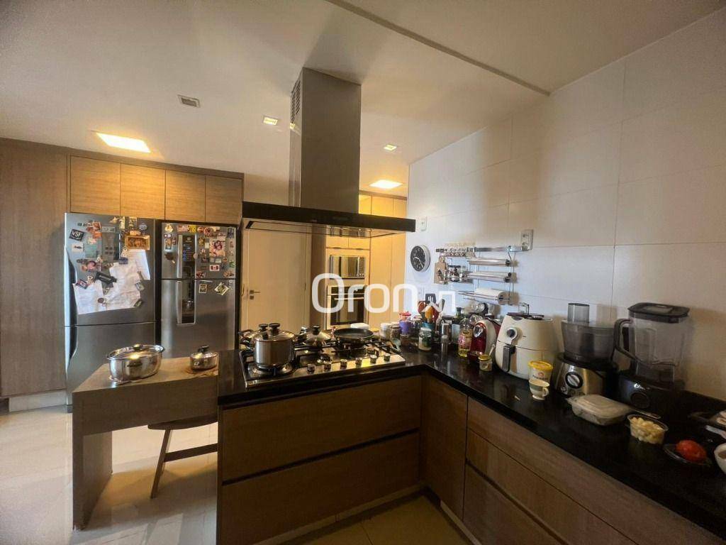 Apartamento à venda com 4 quartos, 242m² - Foto 10