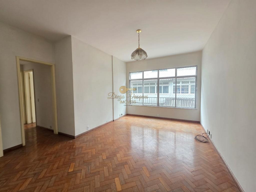 Apartamento à venda com 2 quartos, 80m² - Foto 1
