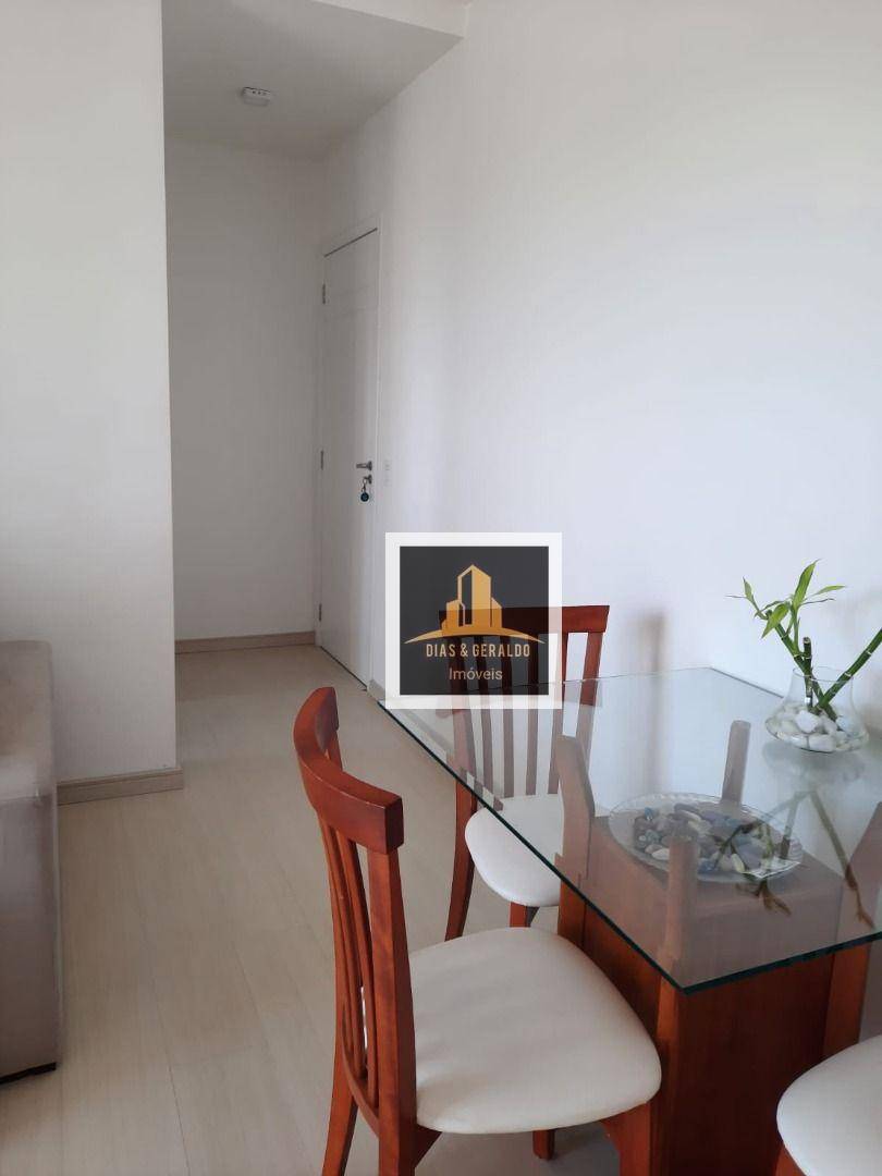 Apartamento à venda e aluguel com 2 quartos, 62m² - Foto 4