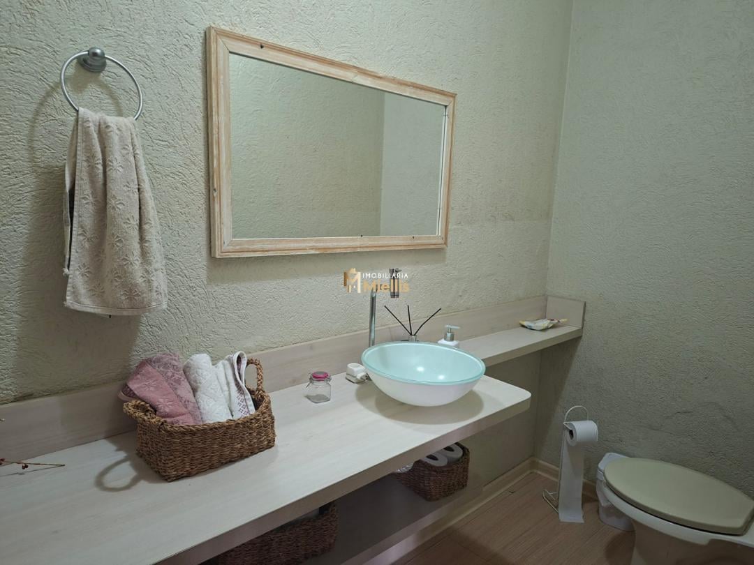 Casa à venda com 4 quartos, 210m² - Foto 6