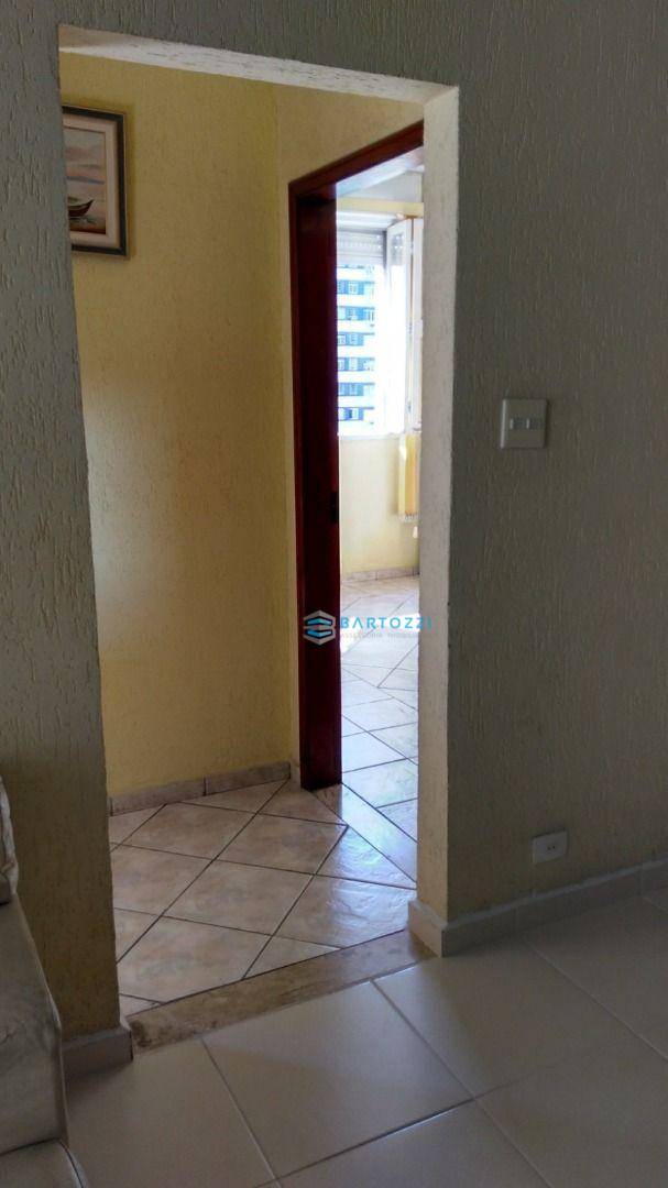 Apartamento à venda com 3 quartos, 90m² - Foto 13