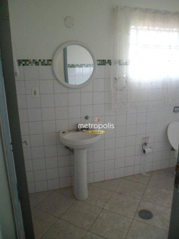 Sobrado à venda e aluguel com 3 quartos, 300m² - Foto 16