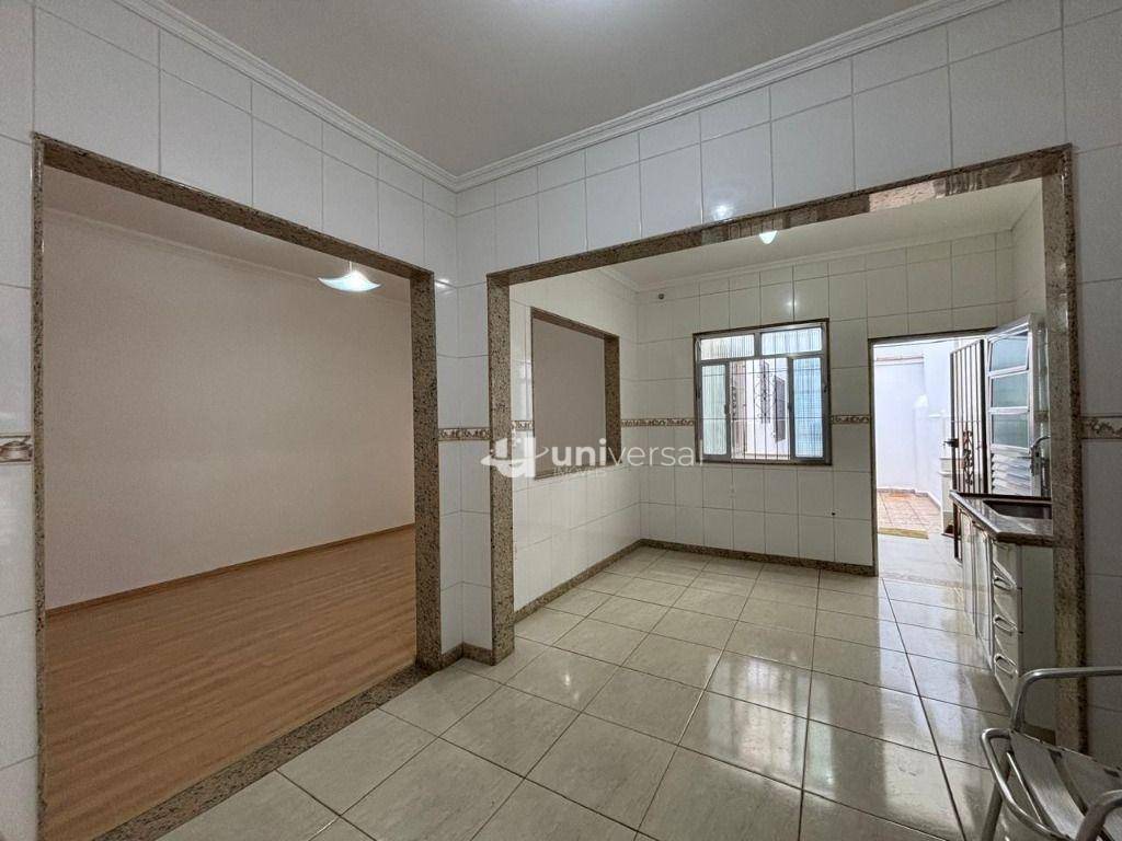 Casa, 3 quartos, 90 m² - Foto 1