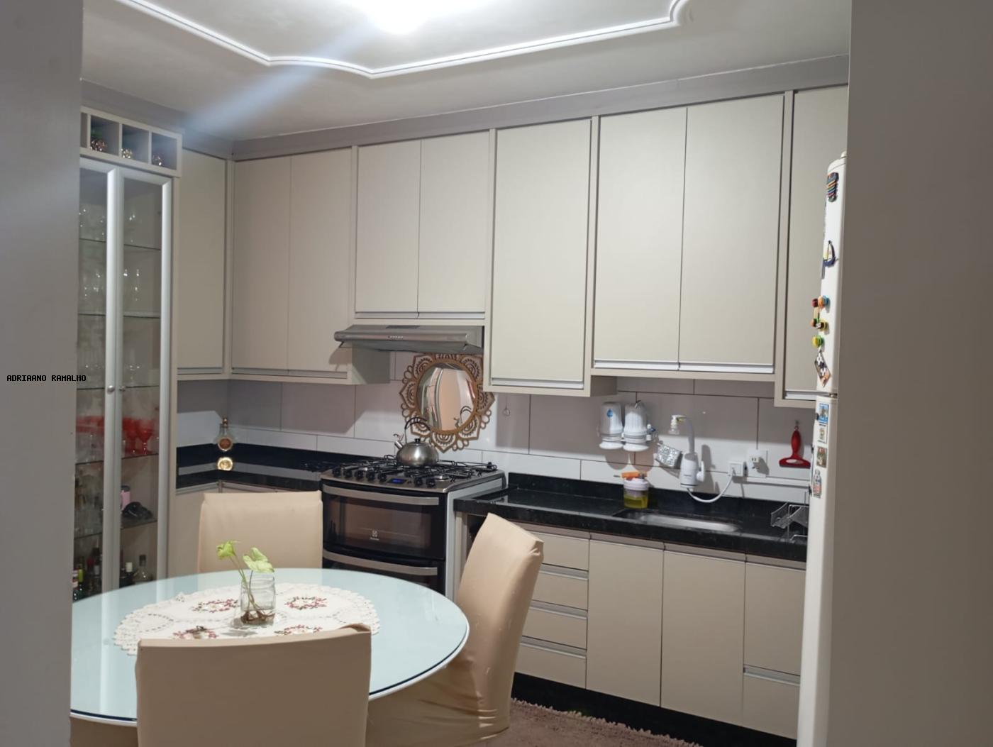 Casa à venda com 3 quartos, 160m² - Foto 9