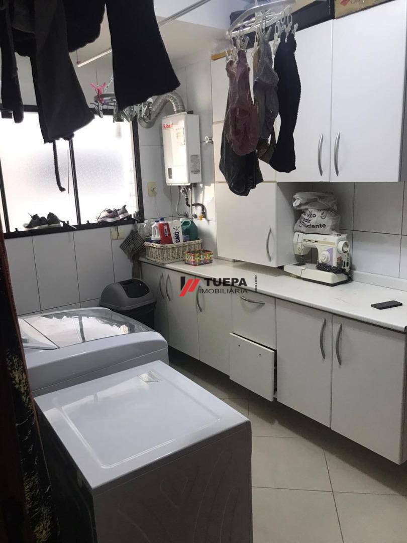 Apartamento à venda com 4 quartos, 210m² - Foto 16