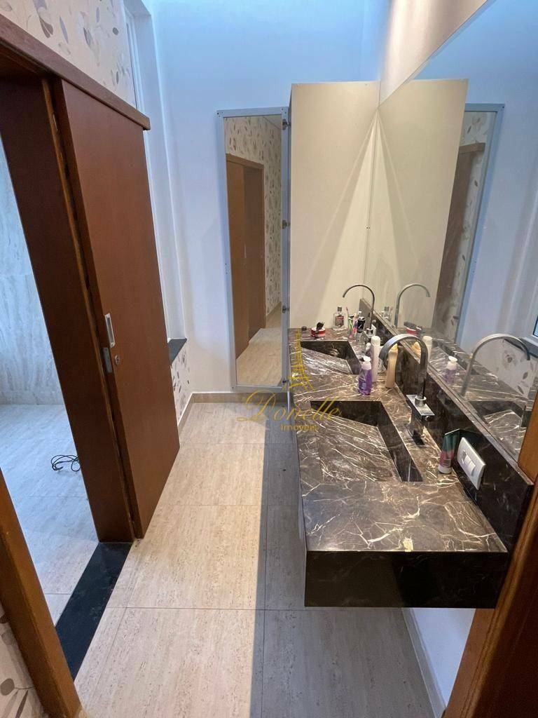 Sobrado à venda com 4 quartos, 300m² - Foto 23