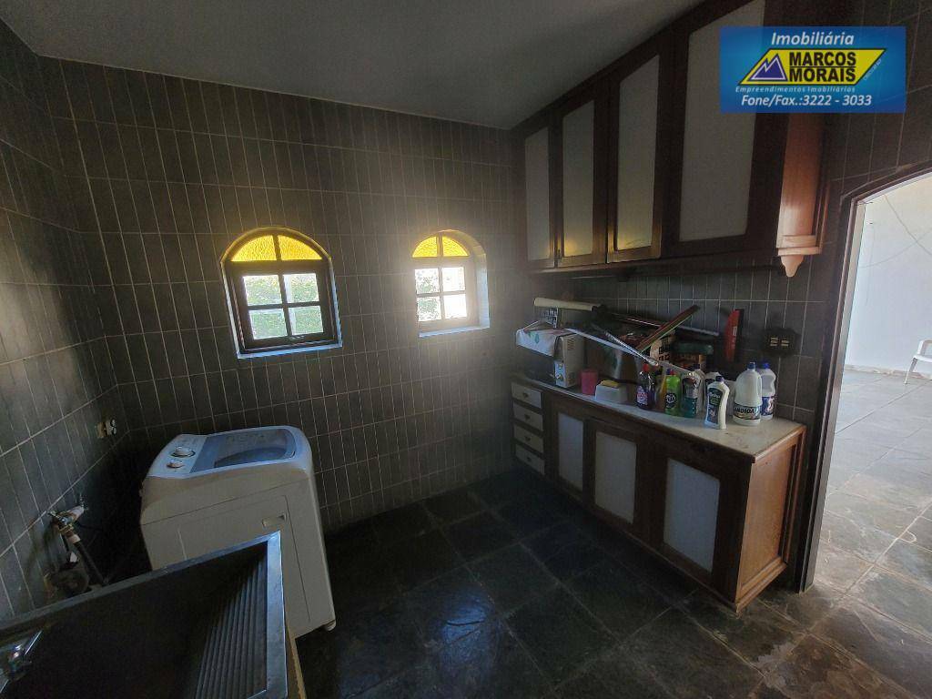 Casa de Condomínio à venda com 5 quartos, 376m² - Foto 17