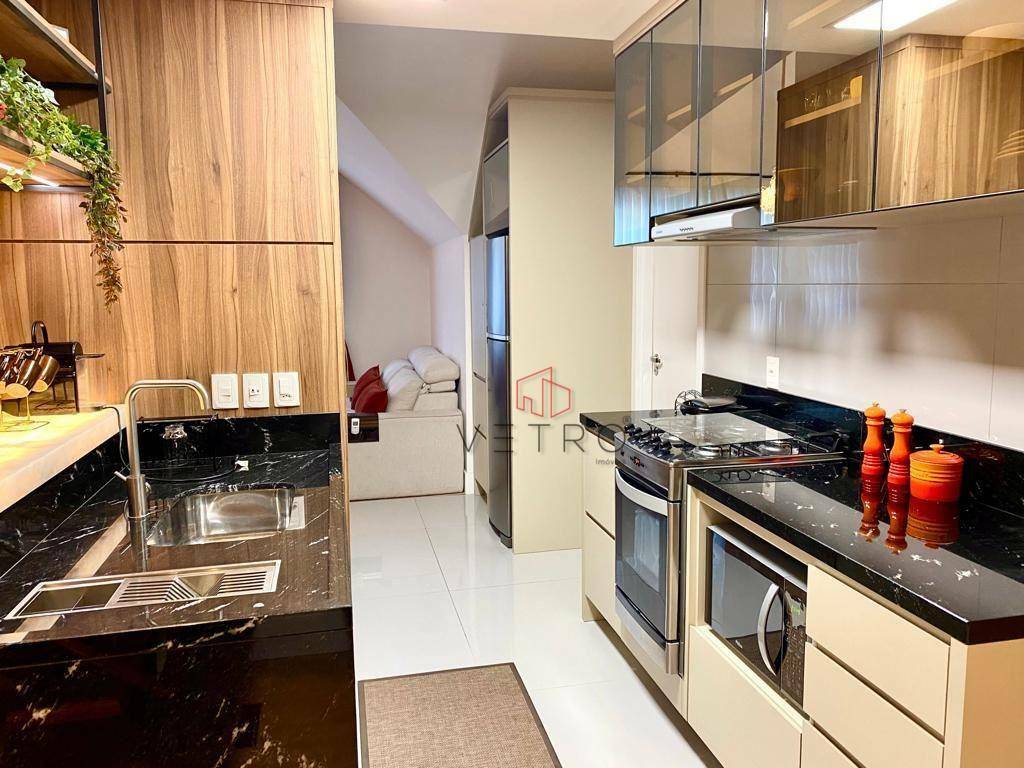 Apartamento à venda com 2 quartos, 72m² - Foto 5