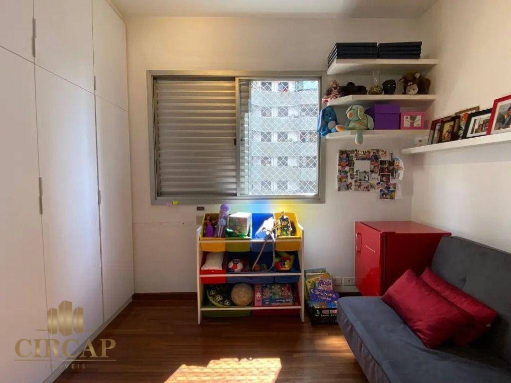 Apartamento à venda com 3 quartos, 135m² - Foto 22