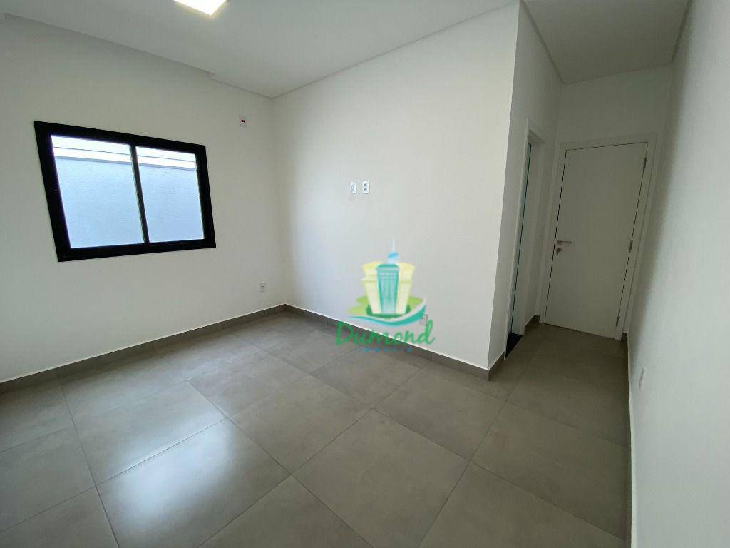 Casa à venda com 3 quartos, 70m² - Foto 18