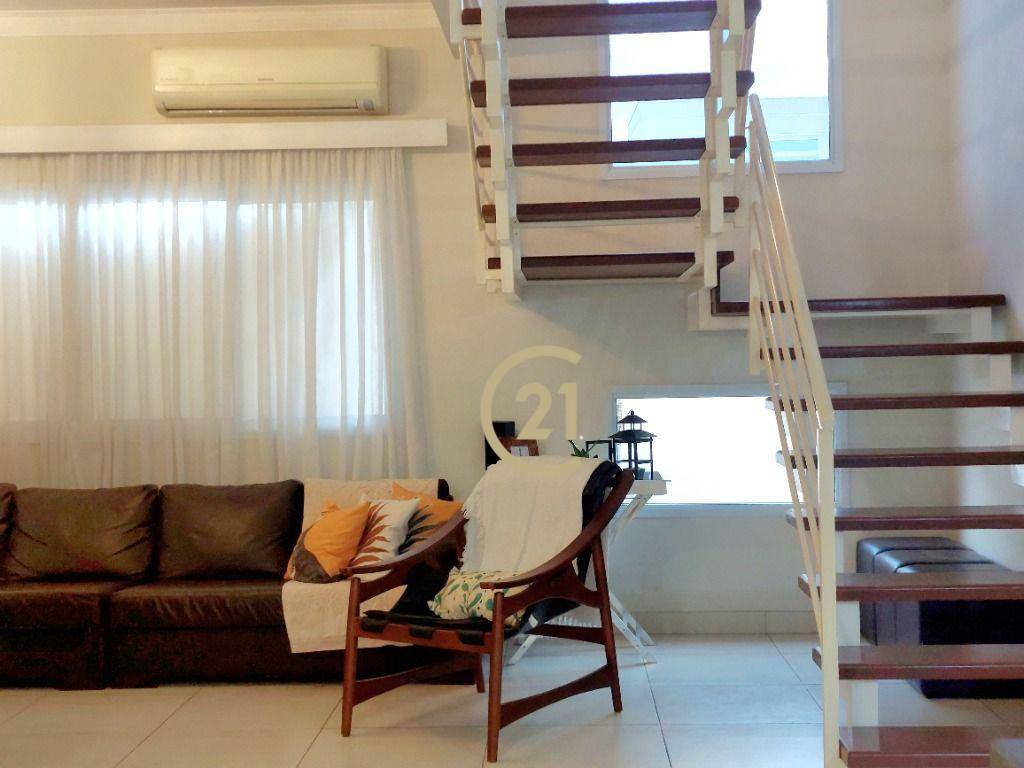 Casa de Condomínio à venda com 3 quartos, 260m² - Foto 4