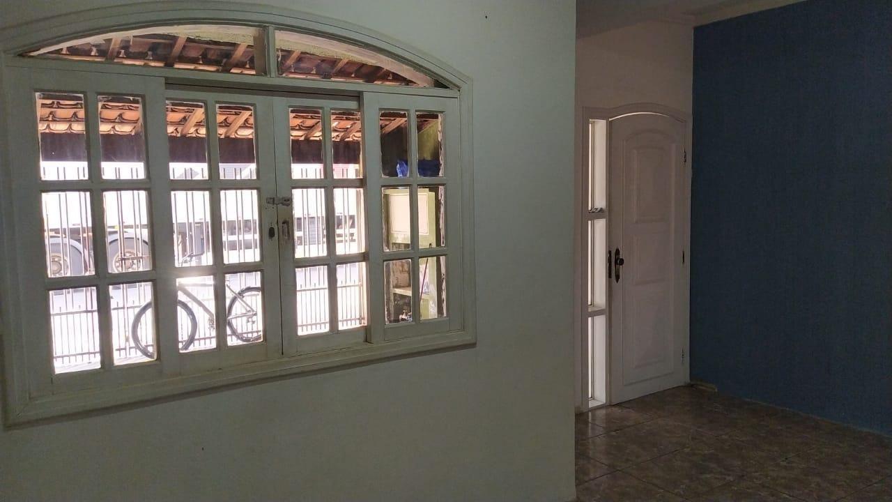 Casa à venda com 5 quartos, 200m² - Foto 33