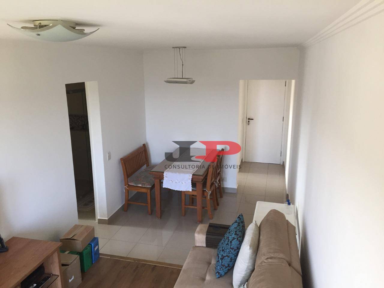 Apartamento à venda com 2 quartos, 68m² - Foto 3