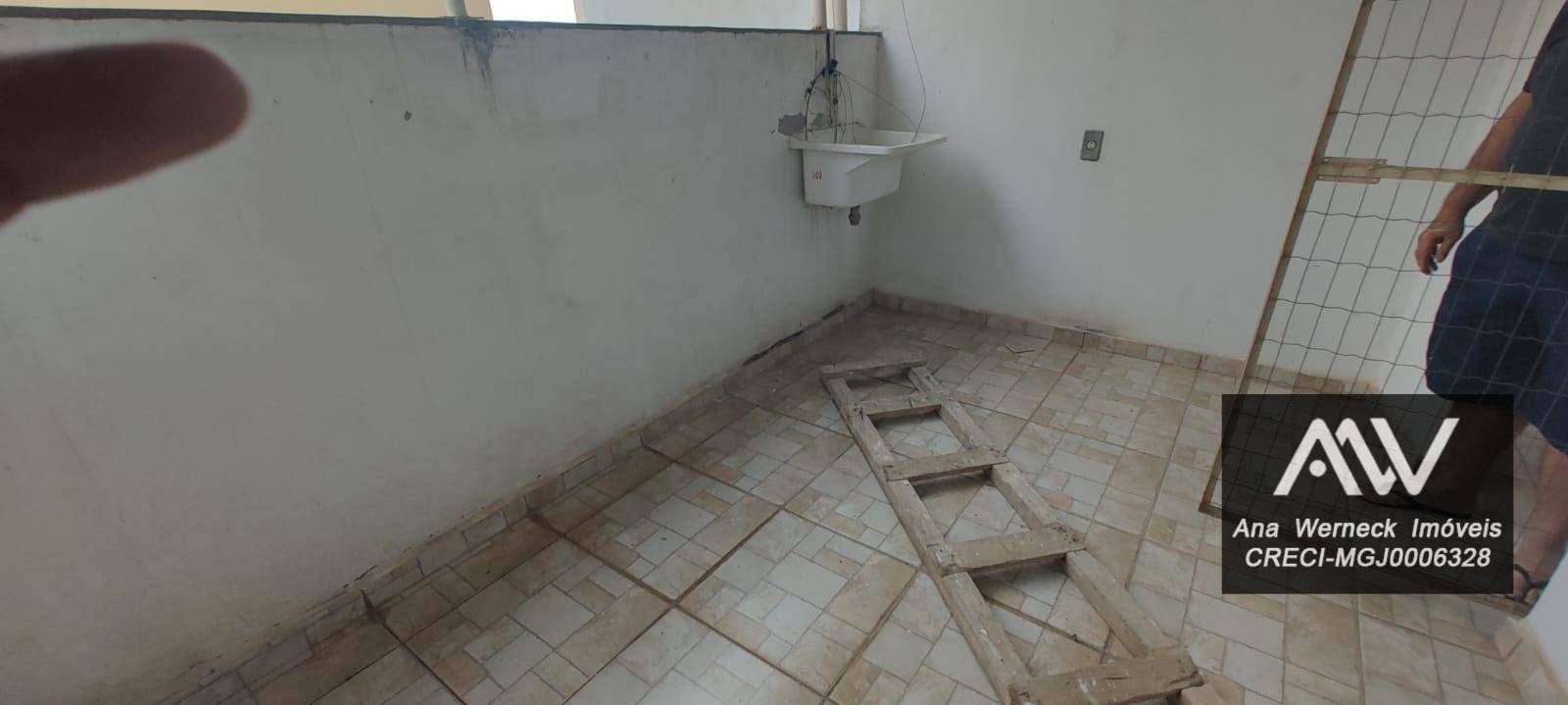 Apartamento à venda com 3 quartos, 85m² - Foto 14