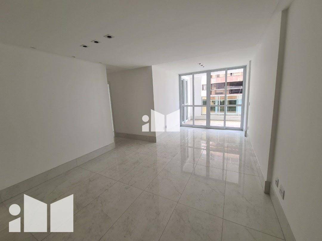 Apartamento à venda com 4 quartos, 125m² - Foto 6