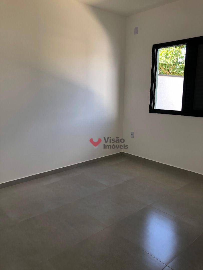 Casa à venda com 3 quartos, 96m² - Foto 18