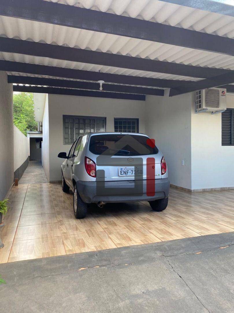 Casa à venda com 2 quartos, 135m² - Foto 2