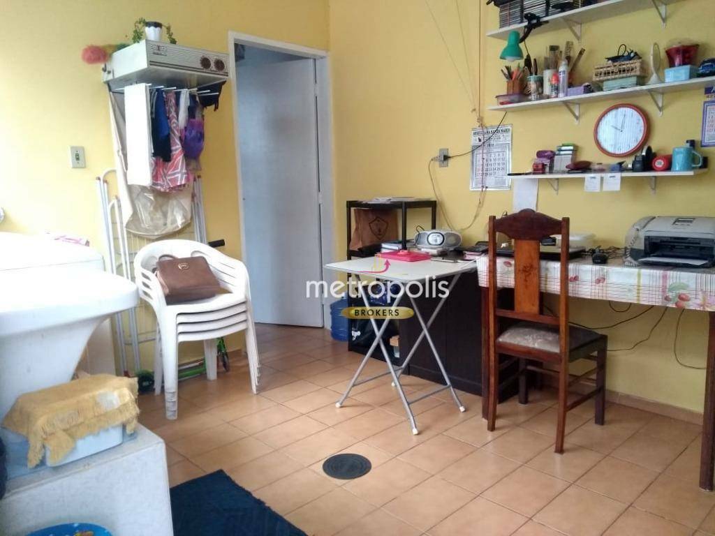 Casa à venda com 2 quartos, 180m² - Foto 14